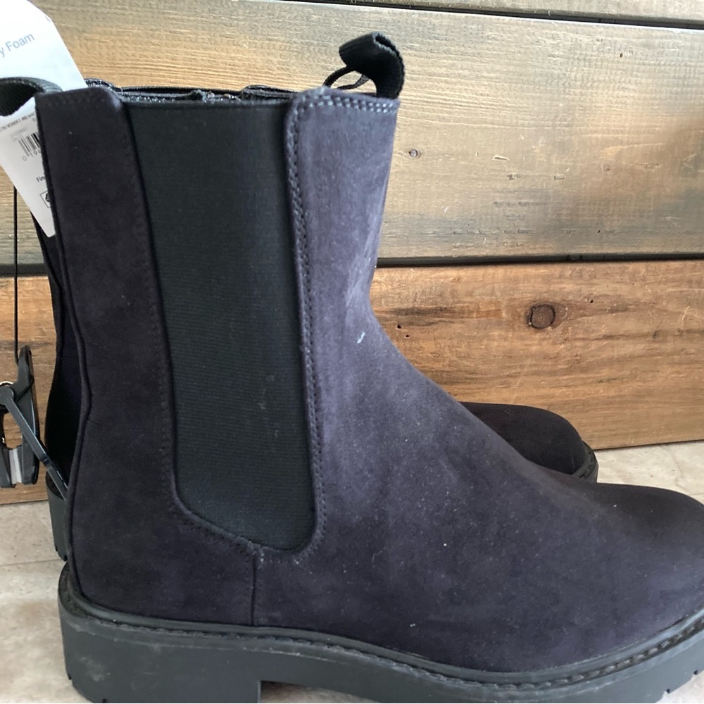 New Black Suede size 10 Boots
